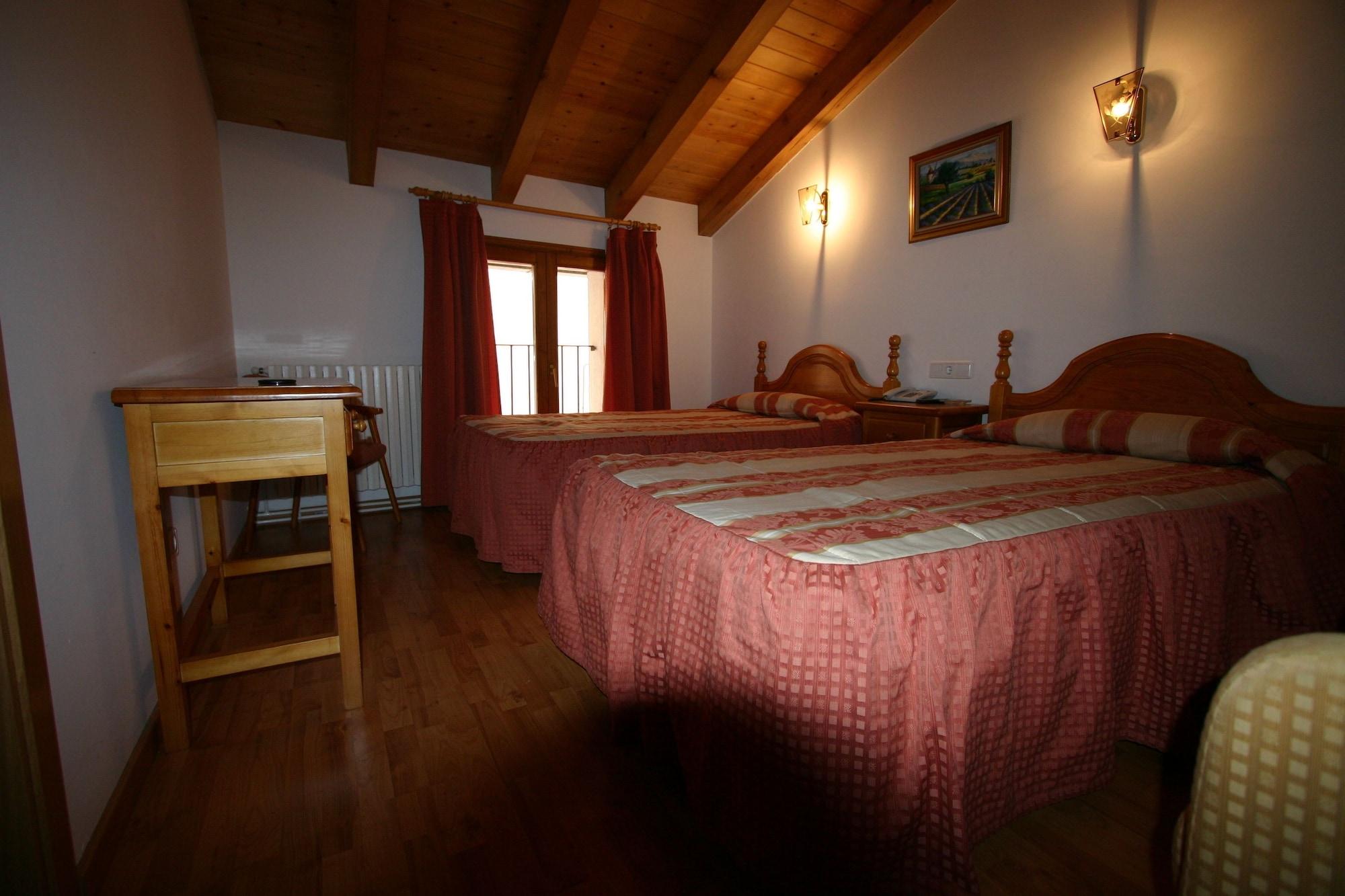 Hotel Can Mestre El Pont de Suert Εξωτερικό φωτογραφία