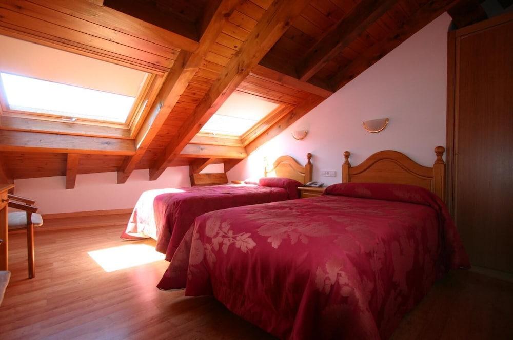 Hotel Can Mestre El Pont de Suert Δωμάτιο φωτογραφία
