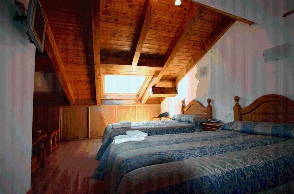 Hotel Can Mestre El Pont de Suert Εξωτερικό φωτογραφία