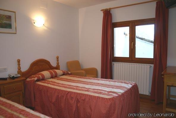 Hotel Can Mestre El Pont de Suert Δωμάτιο φωτογραφία